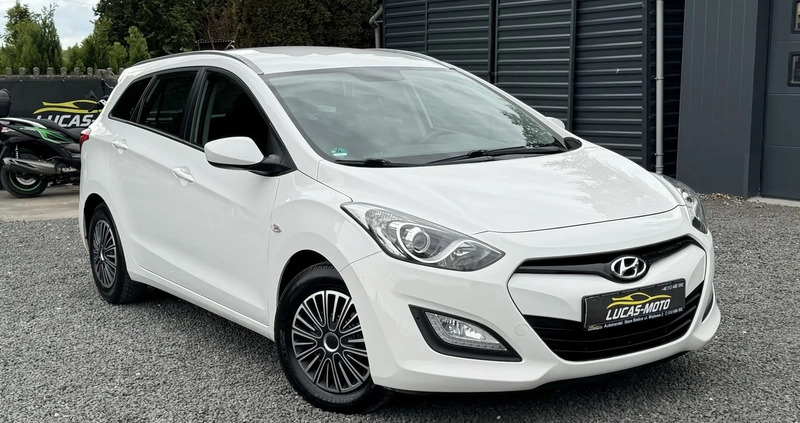 Hyundai I30 cena 34900 przebieg: 149000, rok produkcji 2014 z Praszka małe 742
